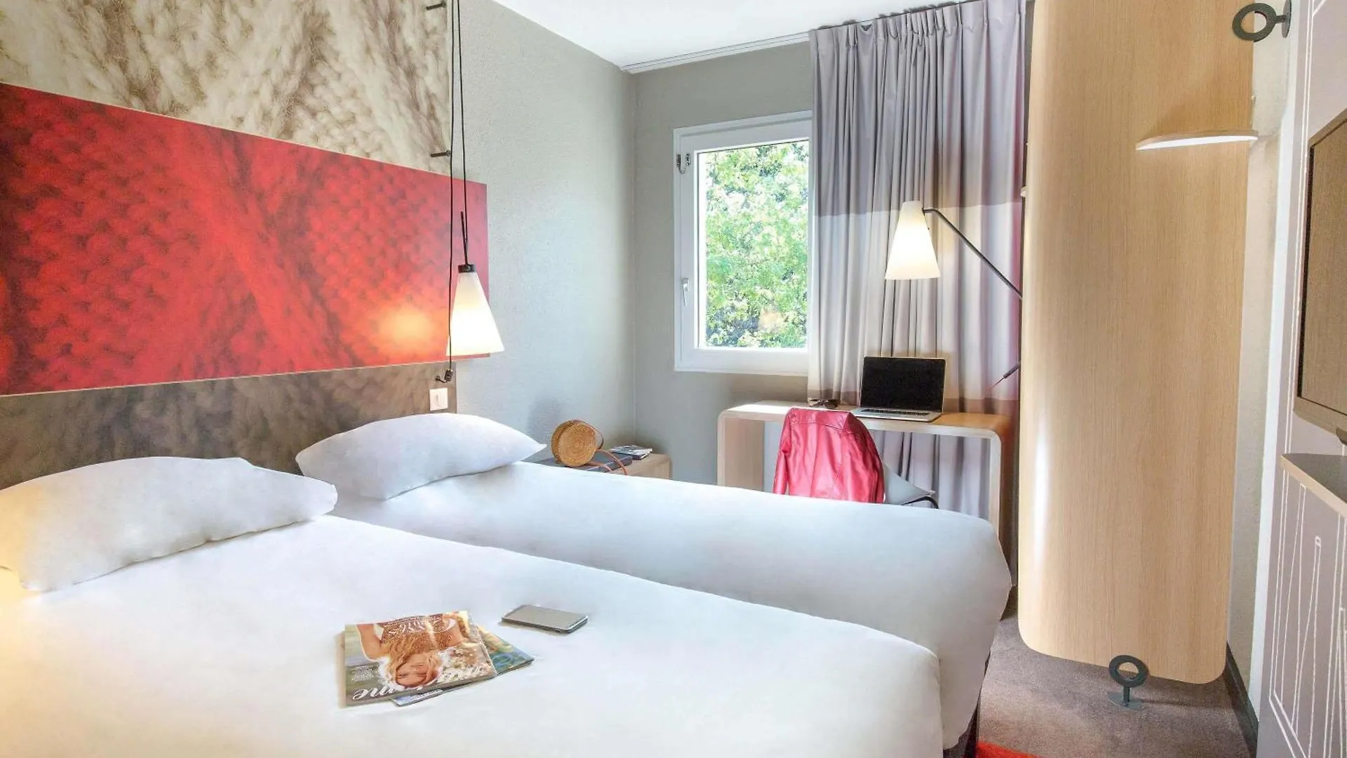 Ibis Brignoles Provence Verte 3*,