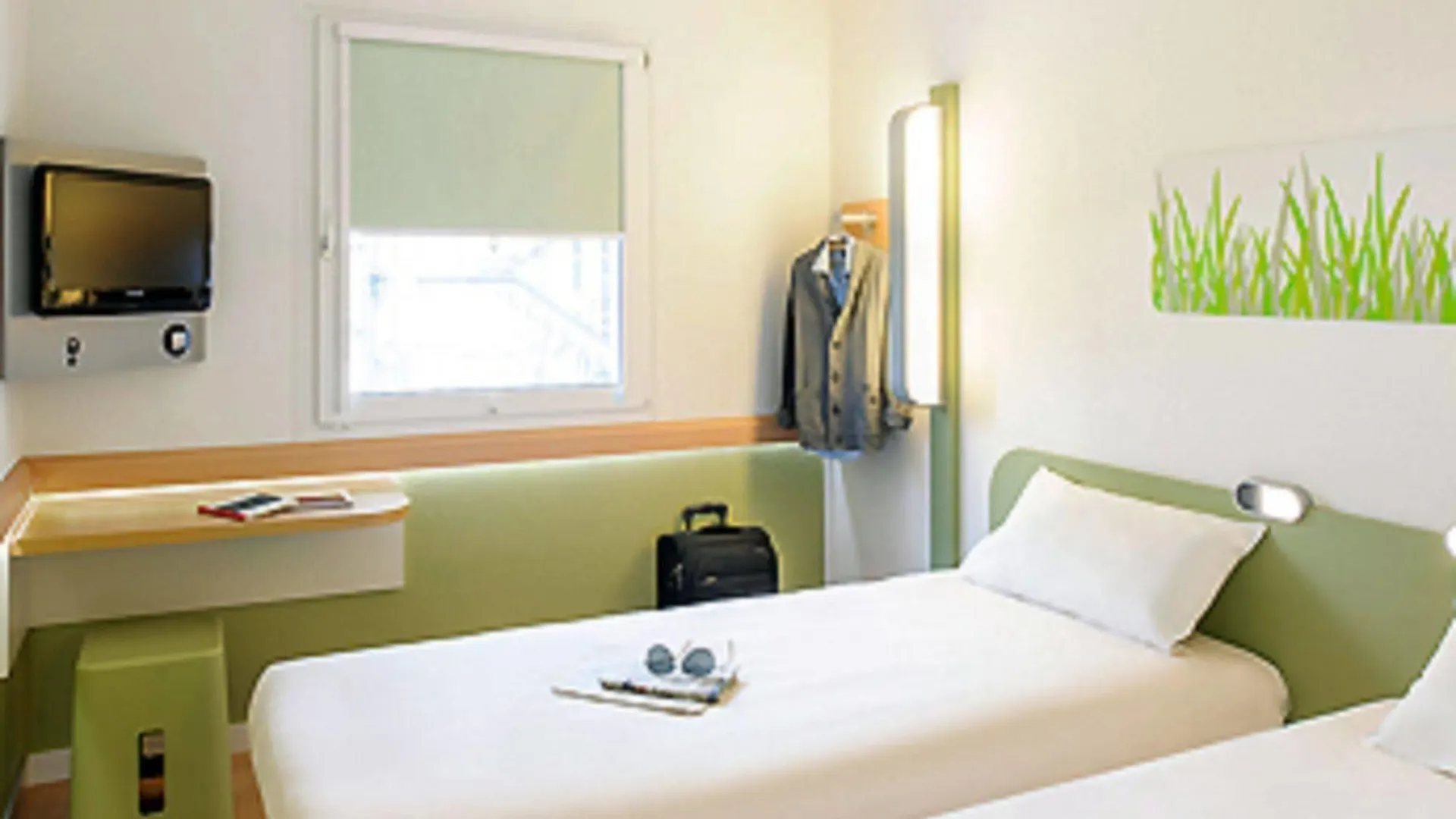Ibis Brignoles Provence Verte 3*,  France