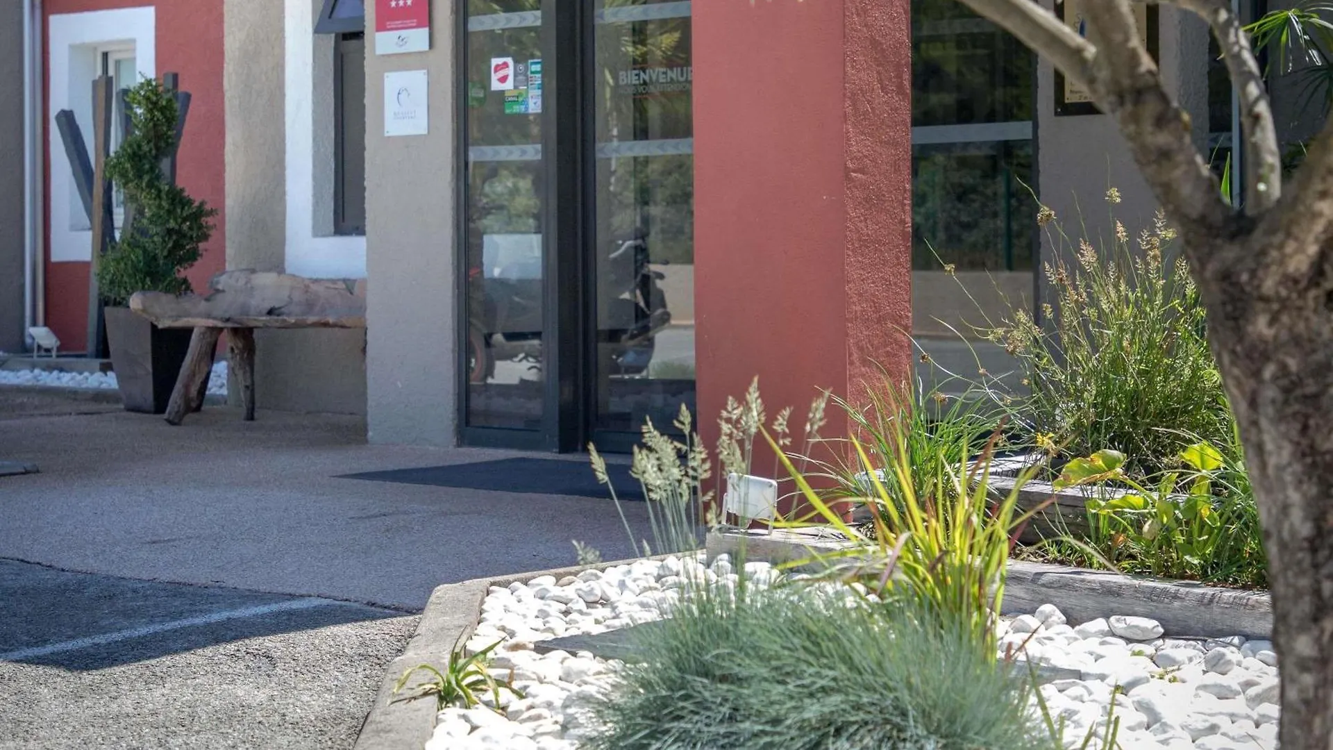 Ibis Brignoles Provence Verte